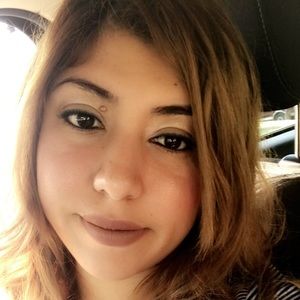 Meet your Posher, Raquel